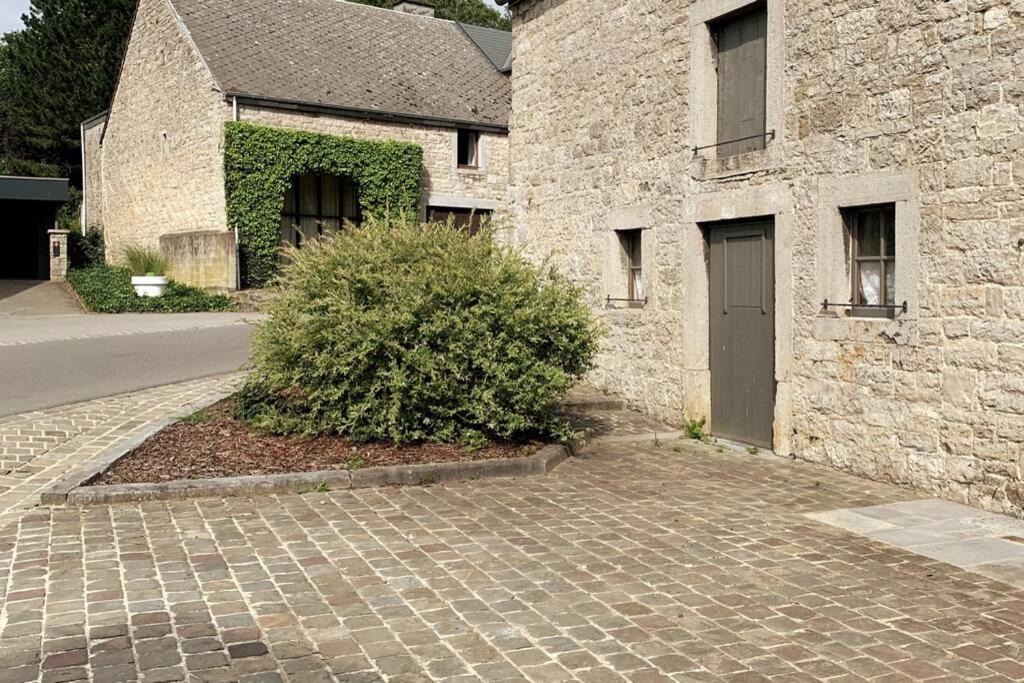 Villa Au Bord Du Ny Hotton Exterior foto